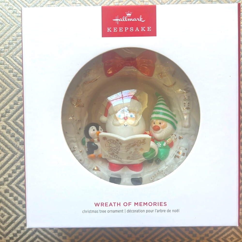 HALLMARK WREATH OF MEMORIES ORNAMENT SANTA, ELF, PENGUIN NWT